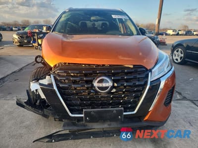 Piąte zdjęcie samochodu w środku: 2023 NISSAN KICKS SV VIN:3N1CP5CVXPL539514 - miniatura