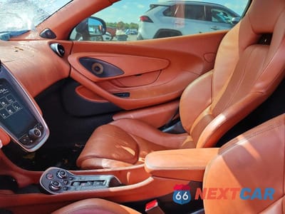 Zdjęcie 10 z 12 samochodu: 2016 MCLAREN 570S VIN:SBM13DAA6GW001095 - miniatura