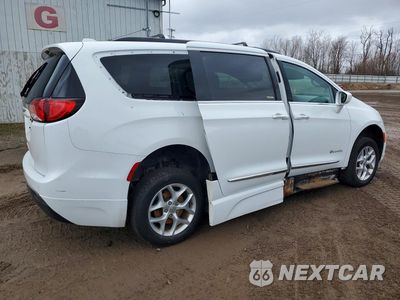 Trzecie zdjęcie samochodu z tyłu: 2017 CHRYSLER PACIFICA TOURING L VIN:2C4RC1BG5HR668344 - miniatura
