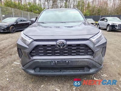 Piąte zdjęcie samochodu w środku: 2023 TOYOTA RAV4 XLE VIN:2T3P1RFV7PW381449 - miniatura