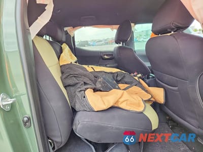 Zdjęcie 10 z 12 samochodu: 2021 TOYOTA TACOMA TRD OFF-ROAD VIN:3TMCZ5AN9MM444300 - miniatura