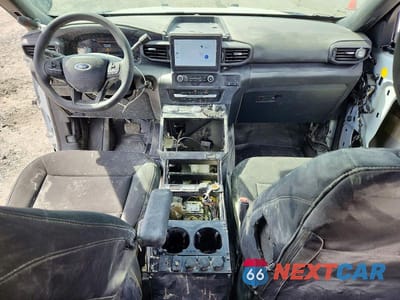 Zdjęcie 8 z 11 samochodu: 2025 FORD POLICE INTERC VIN:1FM5K8AB1SGB05490 - miniatura