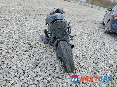 Czwarte zdjęcie samochodu z boku: 2019 KAWASAKI ZX636 K VIN:JKBZXJG17KA002614 - miniatura