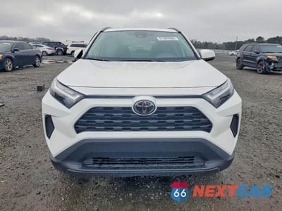 Piąte zdjęcie samochodu w środku: 2023 TOYOTA RAV4 XLE VIN:2T3W1RFV8PW288077 - miniatura