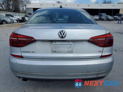 Zdjęcie 6 z 12 samochodu: 2018 VOLKSWAGEN PASSAT SE VIN:1VWBA7A34JC052316 - miniatura