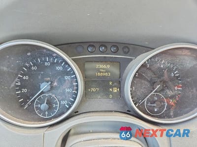 Zdjęcie 9 z 12 samochodu: 2008 MERCEDES-BENZ ML 350 VIN:4JGBB86E18A306372 - miniatura