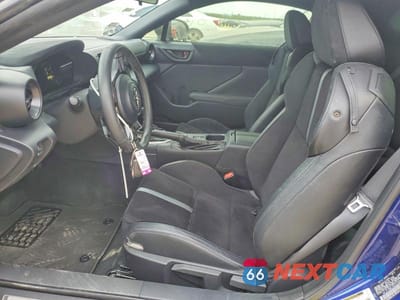 Zdjęcie 7 z 13 samochodu: 2025 TOYOTA GR86 PREMIUM VIN:JF1ZNBE18S8751699 - miniatura