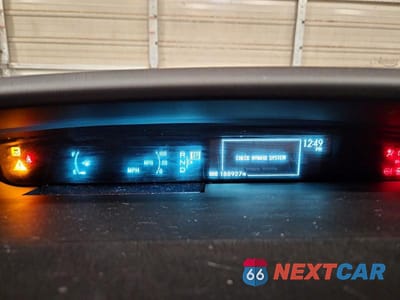 Zdjęcie 9 z 12 samochodu: 2010 TOYOTA PRIUS III VIN:JTDKN3DUXA0125582 - miniatura