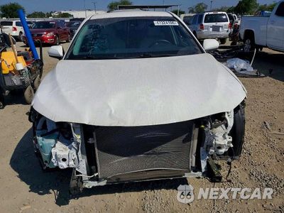 Piąte zdjęcie samochodu w środku: 2018 TOYOTA CAMRY SE VIN:4T1B11HK1JU577191 - miniatura