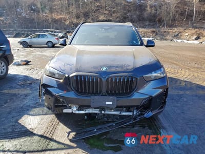 Piąte zdjęcie samochodu w środku: 2026 BMW X5 XDRIVE50E VIN:5UX43EU03T9212700 - miniatura