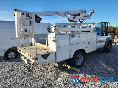 Trzecie zdjęcie samochodu z tyłu: 2005 FORD F450 SUPER - BUCKET TRUCK VIN:1FDXF46Y25EC25480 - miniatura