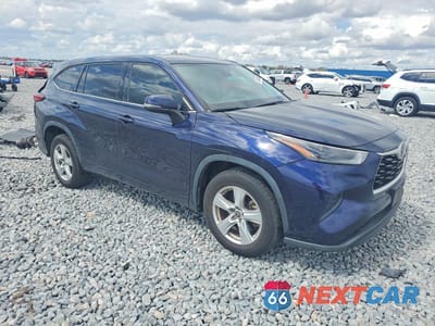 Czwarte zdjęcie samochodu z boku: 2022 TOYOTA HIGHLANDER L VIN:5TDCZRAH6NS091615 - miniatura