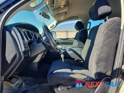 Zdjęcie 7 z 11 samochodu: 2010 TOYOTA TUNDRA GRADE VIN:5TFRY5F15AX091806 - miniatura