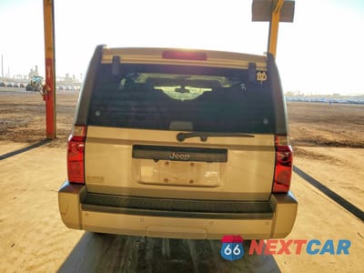 Zdjęcie 6 z 13 samochodu: 2006 JEEP COMMANDER VIN:1J8HH48KX6C254078 - miniatura