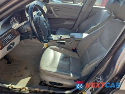 Zdjęcie 7 z 11 samochodu: 2010 BMW 328 I VIN:WBAPH7G57ANM48545 - miniatura