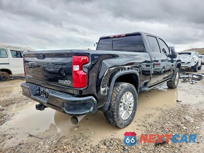 Trzecie zdjęcie samochodu z tyłu: 2022 CHEVROLET SILVERADO K3500 HIGH COUNTRY VIN:1GC4YVEY0NF364266 - miniatura