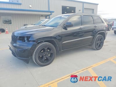 2018 JEEP GRAND CHEROKEE LAREDO 1C4RJFAGXJC466912 - główne zdjęcie licytacji z USA - miniatura