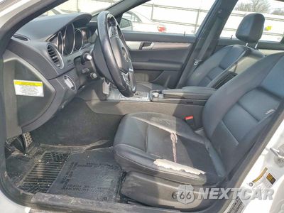 Zdjęcie 7 z 12 samochodu: 2014 MERCEDES-BENZ C 300 4MATIC VIN:WDDGF8AB8ER317061 - miniatura