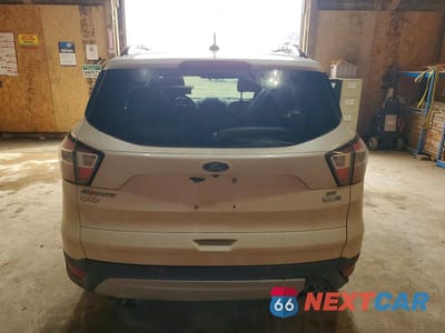 Zdjęcie 6 z 13 samochodu: 2017 FORD ESCAPE SE VIN:1FMCU9G96HUA23082 - miniatura