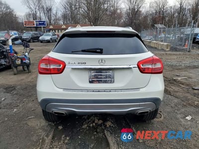 Zdjęcie 6 z 11 samochodu: 2016 MERCEDES-BENZ GLA 250 VIN:WDCTG4EB2GJ240238 - miniatura