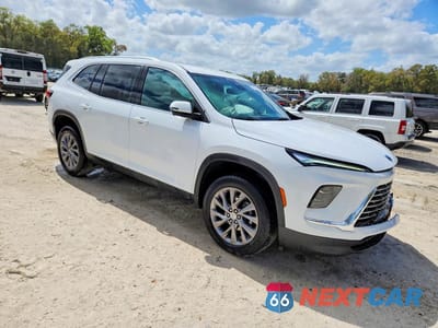 Czwarte zdjęcie samochodu z boku: 2025 BUICK ENCLAVE PREFERRED VIN:5GAEVARS3SJ213024 - miniatura