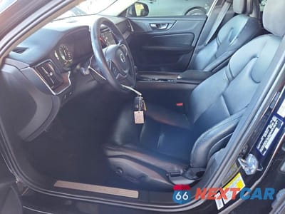 Zdjęcie 7 z 11 samochodu: 2019 VOLVO S60 T6 MOMENTUM VIN:7JRA22TKXKG007430 - miniatura