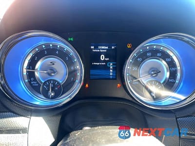 Zdjęcie 8 z 10 samochodu: 2014 CHRYSLER 300 S VIN:2C3CCABG6EH355167 - miniatura