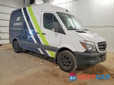 Czwarte zdjęcie samochodu z boku: 2017 MERCEDES BENZ SPRINTER 2500 DELIVERY VAN VIN:WD3PE7CD2HP575222 - miniatura