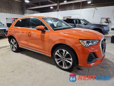 Czwarte zdjęcie samochodu z boku: 2020 AUDI Q3 PREMIUM PLUS S-LINE VIN:WA1EECF33L1104145 - miniatura