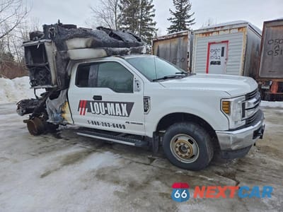 Czwarte zdjęcie samochodu z boku: 2018 FORD F350 SUPER DUTY VIN:1FT8X3DT8JEB14143 - miniatura