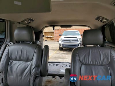 Zdjęcie 10 z 12 samochodu: 2008 TOYOTA SIENNA XLE LIMITED VIN:5TDZK22C88S131514 - miniatura