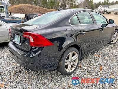 Czwarte zdjęcie samochodu z boku: 2014 VOLVO S60 T5 VIN:YV1612FS8E1292956 - miniatura