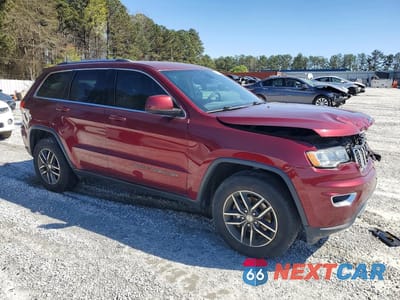 Czwarte zdjęcie samochodu z boku: 2018 JEEP GRAND CHEROKEE LAREDO VIN:1C4RJEAG5JC253005 - miniatura