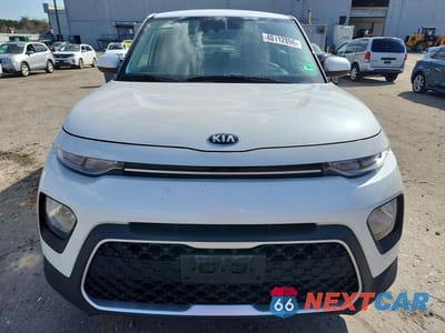 Piąte zdjęcie samochodu w środku: 2021 KIA SOUL S VIN:KNDJ23AU2M7797849 - miniatura