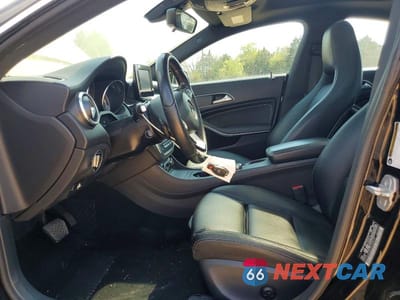 Zdjęcie 7 z 12 samochodu: 2016 MERCEDES-BENZ CLA 250 4MATIC VIN:WDDSJ4GB6GN358520 - miniatura