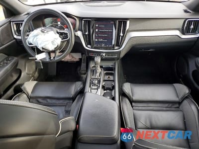 Zdjęcie 8 z 12 samochodu: 2019 VOLVO S60 T6 R-DESIGN VIN:7JRA22TM7KG014501 - miniatura