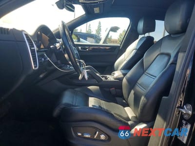 Zdjęcie 7 z 12 samochodu: 2019 PORSCHE CAYENNE VIN:WP1AA2AY4KDA06508 - miniatura