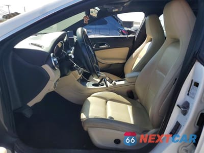 Zdjęcie 7 z 11 samochodu: 2019 MERCEDES-BENZ CLA 250 VIN:WDDSJ4EBXKN709022 - miniatura