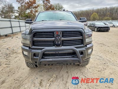 Piąte zdjęcie samochodu w środku: 2015 RAM 2500 SLT VIN:3C6TR5DT4FG620138 - miniatura