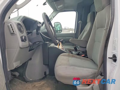 Zdjęcie 7 z 13 samochodu: 2022 FORD ECONOLINE E350 SUPER DUTY CUTAWAY VAN VIN:1FDWE3FN2NDC22003 - miniatura