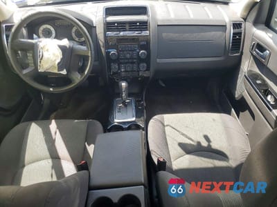 Zdjęcie 8 z 12 samochodu: 2009 MAZDA TRIBUTE I VIN:4F2CZ02769KM09344 - miniatura