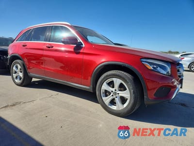 Czwarte zdjęcie samochodu z boku: 2018 MERCEDES-BENZ GLC 300 VIN:WDC0G4JB1JV079793 - miniatura