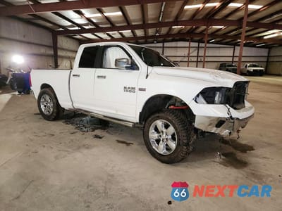 Czwarte zdjęcie samochodu z boku: 2016 RAM 1500 SLT VIN:1C6RR7GT5GS245498 - miniatura