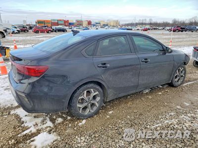 Trzecie zdjęcie samochodu z tyłu: 2020 KIA FORTE LXS VIN:3KPF24AD4LE238698 - miniatura