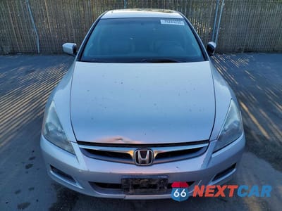 Piąte zdjęcie samochodu w środku: 2007 HONDA ACCORD EX VIN:1HGCM56887A077992 - miniatura