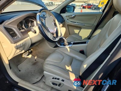 Zdjęcie 7 z 12 samochodu: 2015 VOLVO XC60 T6 PREMIER VIN:YV449MDK4F2649319 - miniatura
