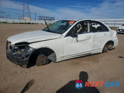 2010 MERCEDES-BENZ C 300 WDDGF5EB4AR129513 - główne zdjęcie licytacji z USA - miniatura