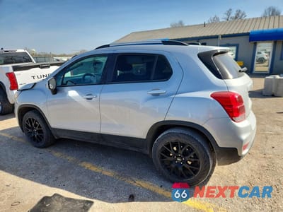 Drugie zdjęcie samochodu z przodu: 2022 CHEVROLET TRAX 1LT VIN:KL7CJPSM5NB502238 - miniatura