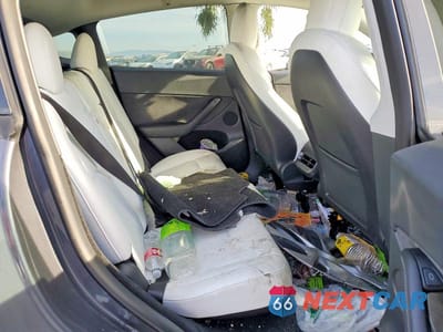 Zdjęcie 10 z 12 samochodu: 2023 TESLA MODEL Y VIN:7SAYGDEEXPF647479 - miniatura