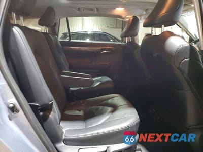 Zdjęcie 11 z 12 samochodu: 2021 TOYOTA HIGHLANDER PLATINUM VIN:5TDFZRBH7MS157275 - miniatura